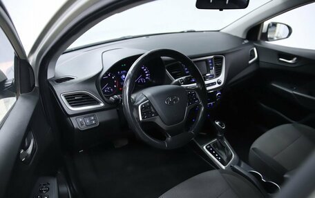 Hyundai Solaris II рестайлинг, 2018 год, 1 090 000 рублей, 10 фотография