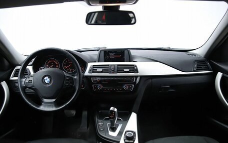 BMW 3 серия, 2017 год, 1 950 000 рублей, 16 фотография