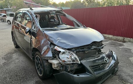 Toyota Verso I, 2011 год, 400 000 рублей, 1 фотография