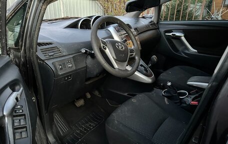 Toyota Verso I, 2011 год, 400 000 рублей, 23 фотография