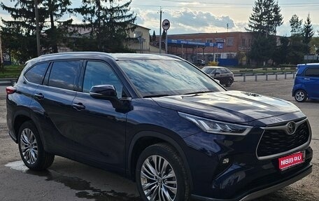 Toyota Highlander, 2022 год, 4 650 000 рублей, 1 фотография