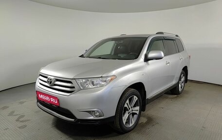 Toyota Highlander III, 2010 год, 1 820 000 рублей, 1 фотография
