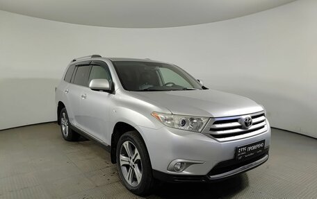 Toyota Highlander III, 2010 год, 1 820 000 рублей, 3 фотография