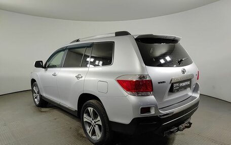 Toyota Highlander III, 2010 год, 1 820 000 рублей, 8 фотография