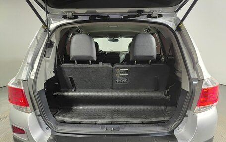 Toyota Highlander III, 2010 год, 1 820 000 рублей, 12 фотография