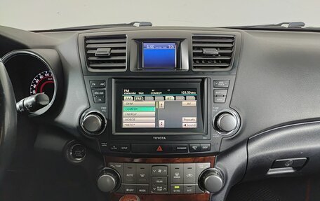 Toyota Highlander III, 2010 год, 1 820 000 рублей, 18 фотография