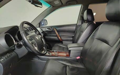 Toyota Highlander III, 2010 год, 1 820 000 рублей, 20 фотография
