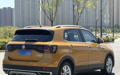 Volkswagen T-Cross I, 2022 год, 2 000 000 рублей, 3 фотография
