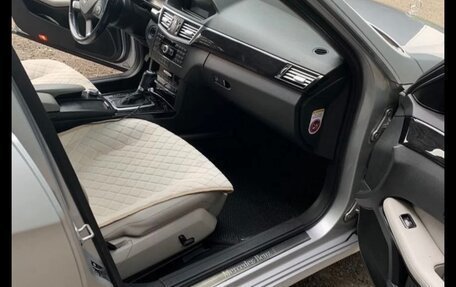 Mercedes-Benz E-Класс, 2010 год, 1 200 000 рублей, 7 фотография