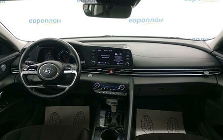 Hyundai Elantra, 2022 год, 1 814 500 рублей, 5 фотография