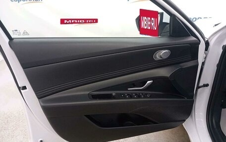 Hyundai Elantra, 2022 год, 1 814 500 рублей, 9 фотография