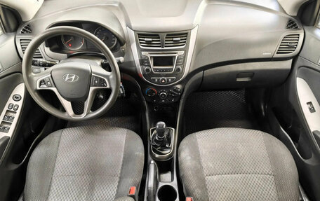 Hyundai Solaris II рестайлинг, 2014 год, 634 400 рублей, 14 фотография