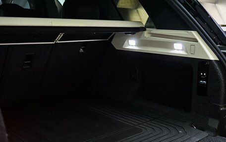 Land Rover Range Rover IV рестайлинг, 2023 год, 16 900 000 рублей, 18 фотография