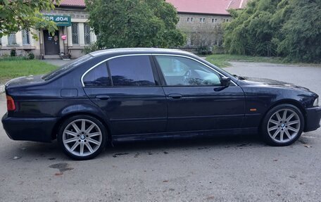 BMW 5 серия, 2003 год, 650 000 рублей, 3 фотография