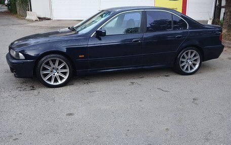 BMW 5 серия, 2003 год, 650 000 рублей, 2 фотография