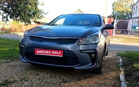 KIA Rio IV, 2017 год, 920 000 рублей, 1 фотография
