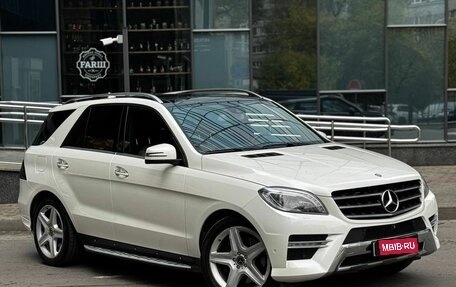 Mercedes-Benz M-Класс, 2013 год, 1 975 000 рублей, 1 фотография