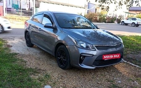 KIA Rio IV, 2017 год, 920 000 рублей, 2 фотография
