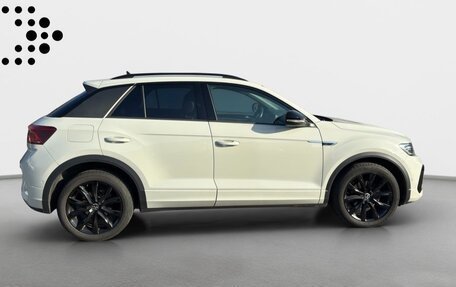 Volkswagen T-Roc I, 2022 год, 3 050 000 рублей, 3 фотография