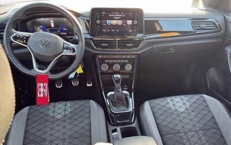 Volkswagen T-Roc I, 2022 год, 3 050 000 рублей, 6 фотография