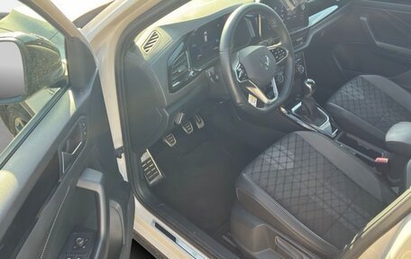 Volkswagen T-Roc I, 2022 год, 3 050 000 рублей, 15 фотография