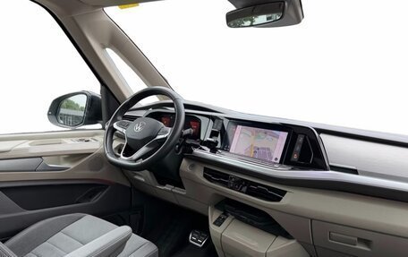Volkswagen Multivan, 2023 год, 5 500 000 рублей, 10 фотография