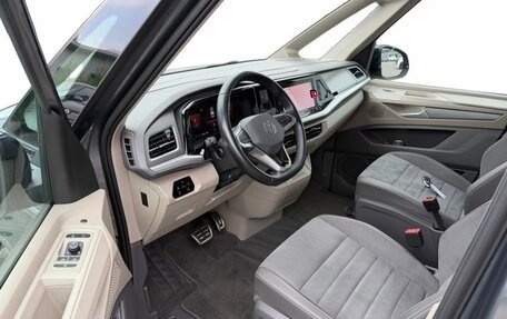 Volkswagen Multivan, 2023 год, 5 500 000 рублей, 6 фотография