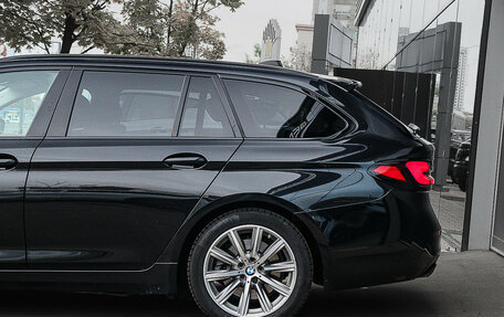 BMW 5 серия, 2021 год, 3 650 000 рублей, 8 фотография