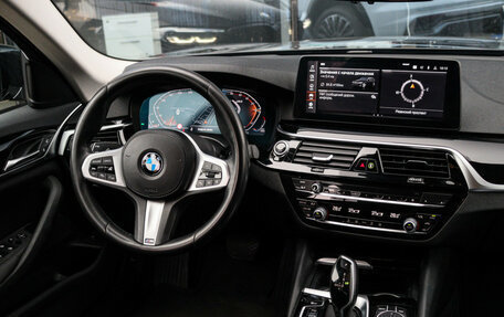 BMW 5 серия, 2021 год, 3 650 000 рублей, 14 фотография