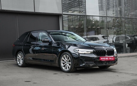 BMW 5 серия, 2021 год, 3 650 000 рублей, 3 фотография