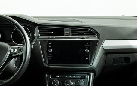 Volkswagen Tiguan II, 2018 год, 1 999 900 рублей, 14 фотография