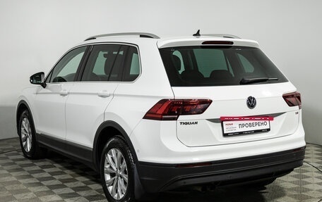 Volkswagen Tiguan II, 2018 год, 1 999 900 рублей, 7 фотография