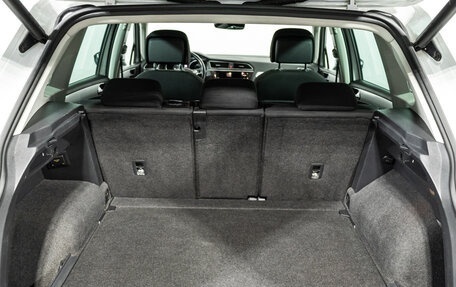 Volkswagen Tiguan II, 2018 год, 1 999 900 рублей, 18 фотография