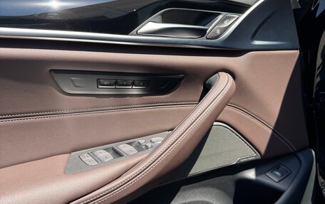 BMW 5 серия, 2022 год, 5 350 000 рублей, 15 фотография