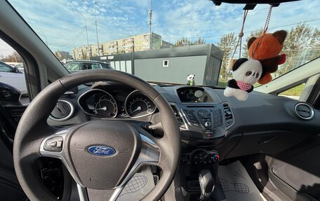 Ford Fiesta, 2016 год, 870 000 рублей, 11 фотография