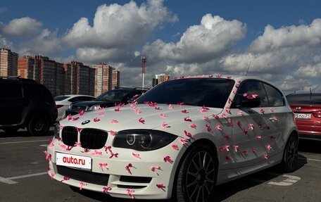BMW 1 серия, 2011 год, 850 000 рублей, 6 фотография