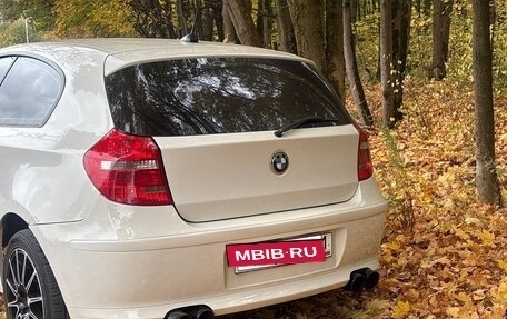 BMW 1 серия, 2011 год, 850 000 рублей, 5 фотография