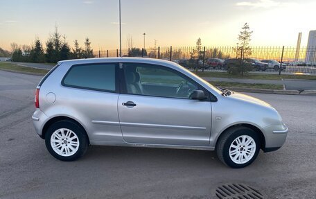 Volkswagen Polo IV рестайлинг, 2002 год, 244 000 рублей, 3 фотография