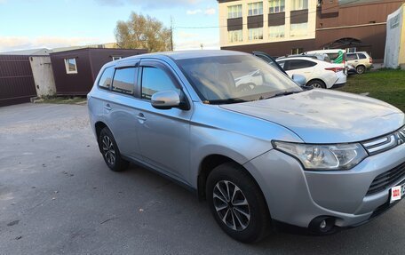 Mitsubishi Outlander III рестайлинг 3, 2012 год, 1 020 000 рублей, 3 фотография