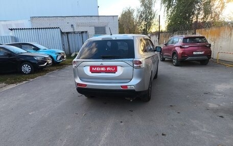 Mitsubishi Outlander III рестайлинг 3, 2012 год, 1 020 000 рублей, 2 фотография