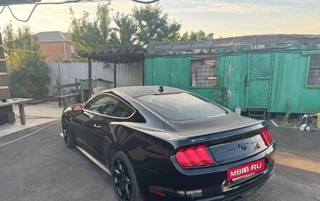 Ford Mustang VI рестайлинг, 2020 год, 2 400 000 рублей, 5 фотография