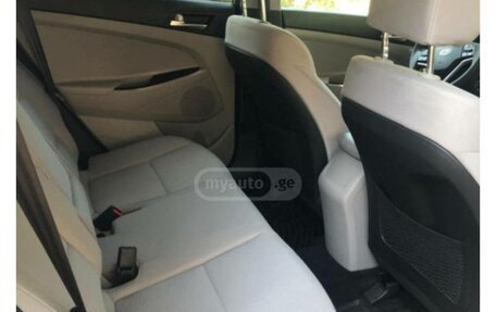 Hyundai Tucson III, 2021 год, 2 530 000 рублей, 5 фотография