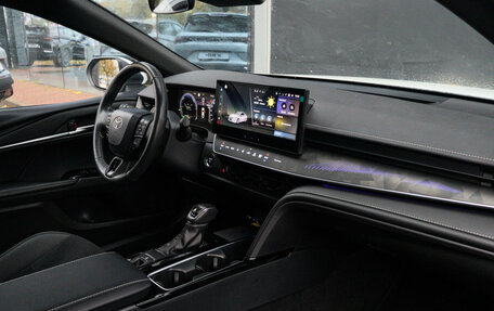 Toyota Camry, 2025 год, 3 620 000 рублей, 9 фотография