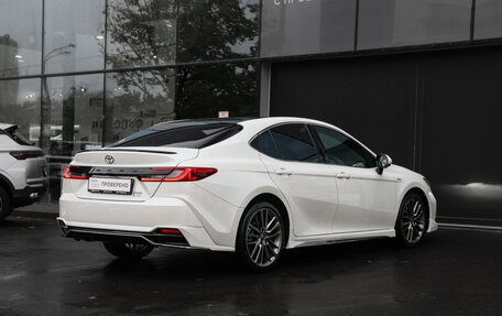 Toyota Camry, 2025 год, 3 620 000 рублей, 4 фотография