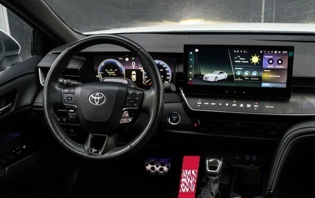Toyota Camry, 2025 год, 3 620 000 рублей, 12 фотография