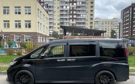 Honda Stepwgn IV, 2017 год, 1 750 000 рублей, 5 фотография