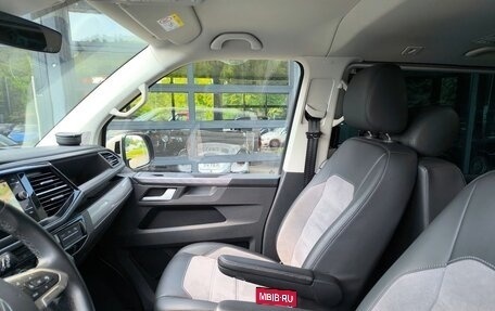 Volkswagen Multivan T6 рестайлинг, 2022 год, 8 400 000 рублей, 14 фотография