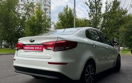 KIA Rio III рестайлинг, 2015 год, 950 000 рублей, 4 фотография