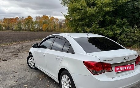 Chevrolet Cruze II, 2010 год, 500 000 рублей, 2 фотография