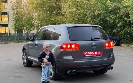 Volkswagen Touareg III, 2003 год, 499 999 рублей, 3 фотография